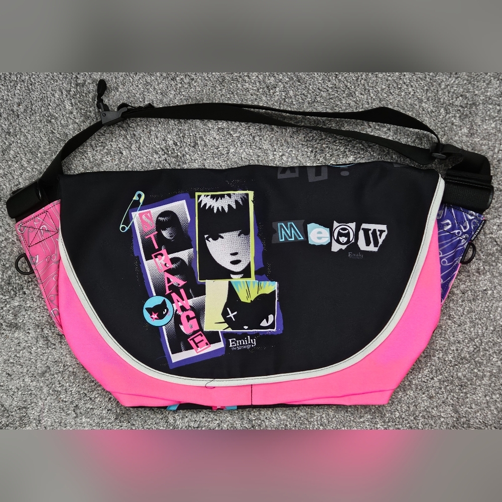 New Emily the Strange Courier Bag
